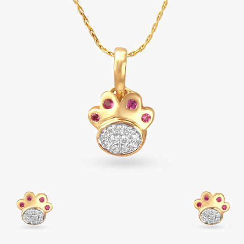 Playful Paws Diamond Pendant and Earrings set.