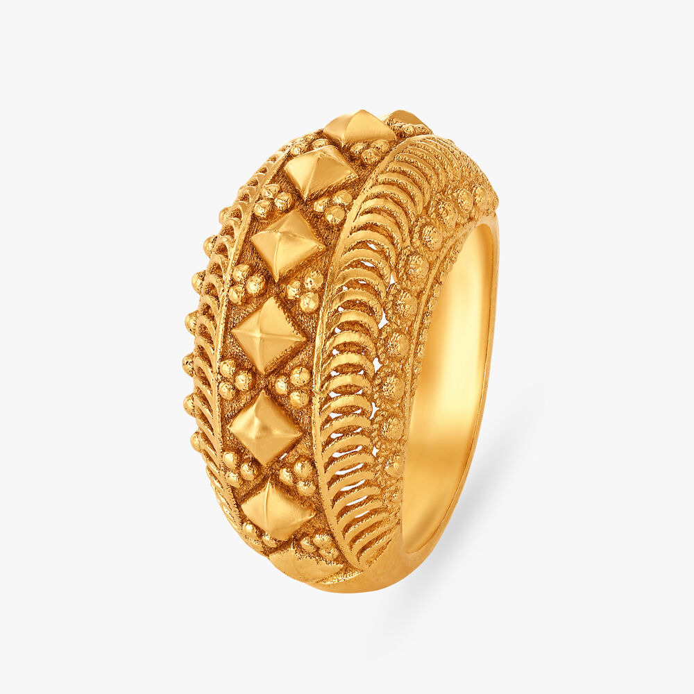 Buy Refined Intricate Filigree Gold Finger Ring at Best Price | Tanishq UAE