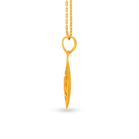 Beautiful Yellow Gold Carved Leaf Pendant