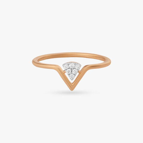 Chevron Point Diamond Ring