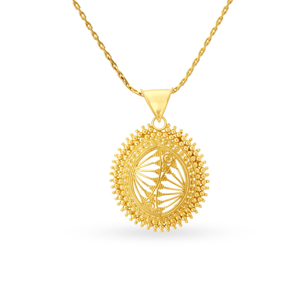 Traditional Teardrop Round Broad Gold Pendant