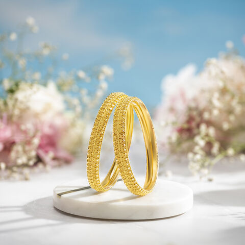 Timeless Gold Kolkata Style Bangle