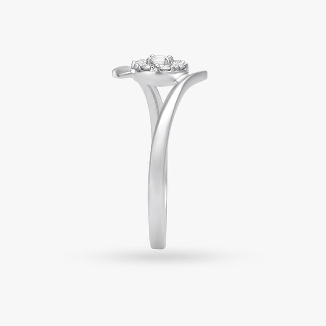 Enchanting Diamond Ring in Platinum,,hi-res image number null