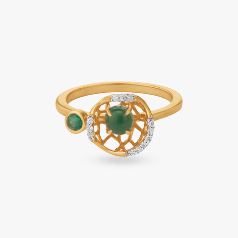 Classic Halo Diamond Ring