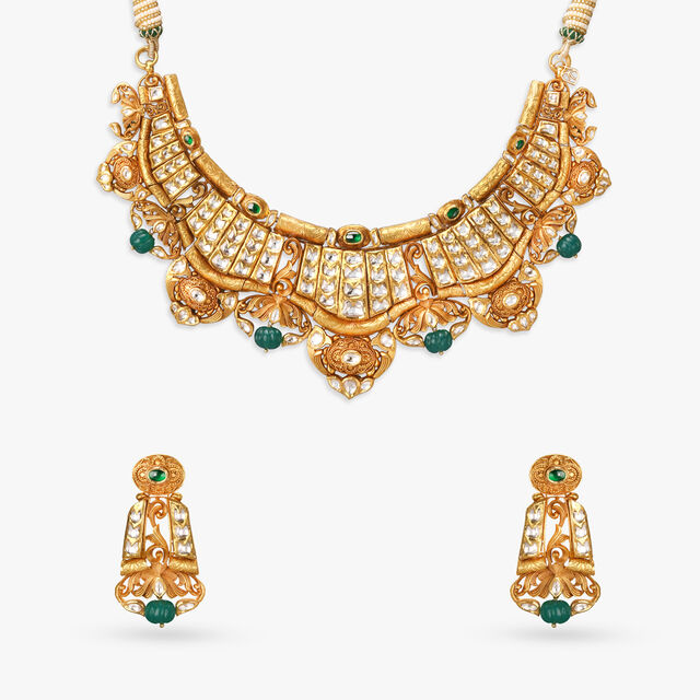 Nav Raani Collection Tanishq New Royal Legacy Gold Necklace Set