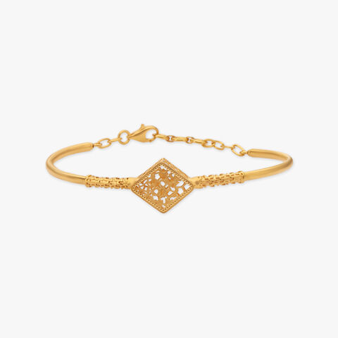 Charming Gold Bangle