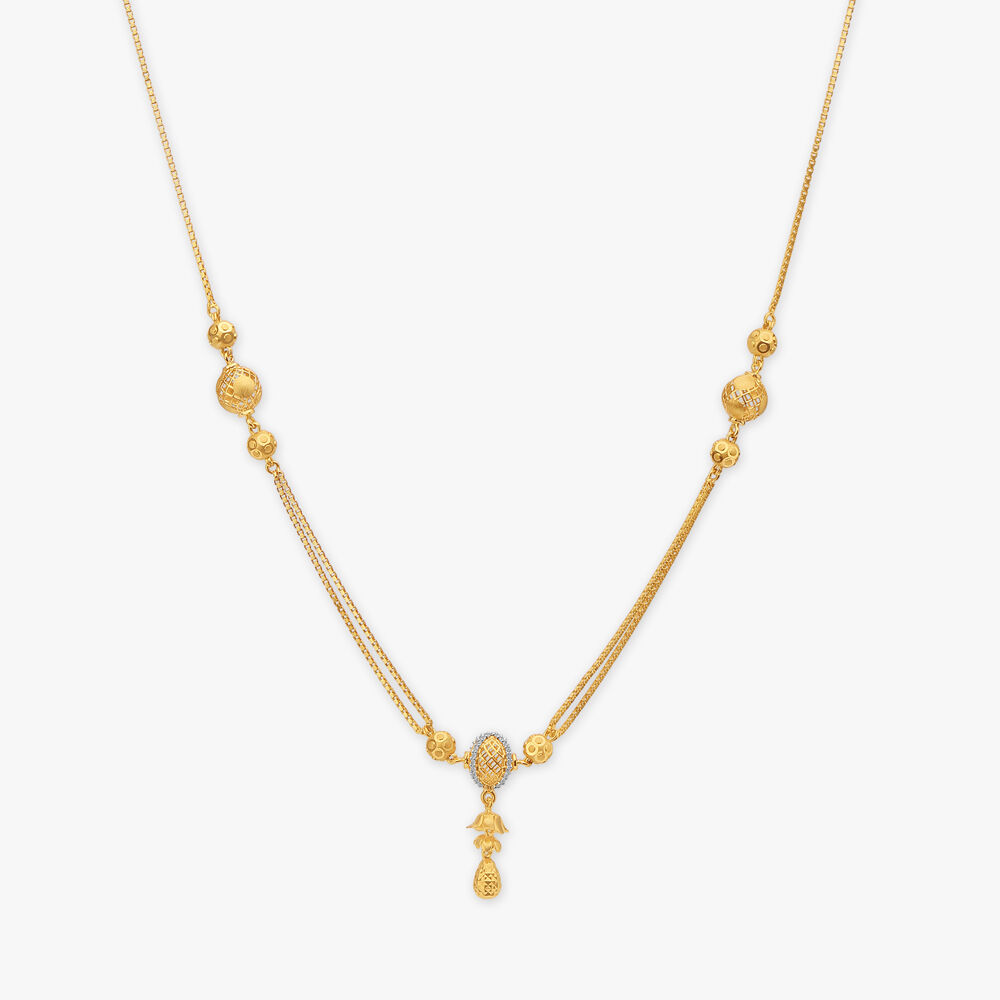 Chain models in malabar gold top