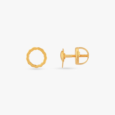Scalloped Bloom Gold Stud Earrings