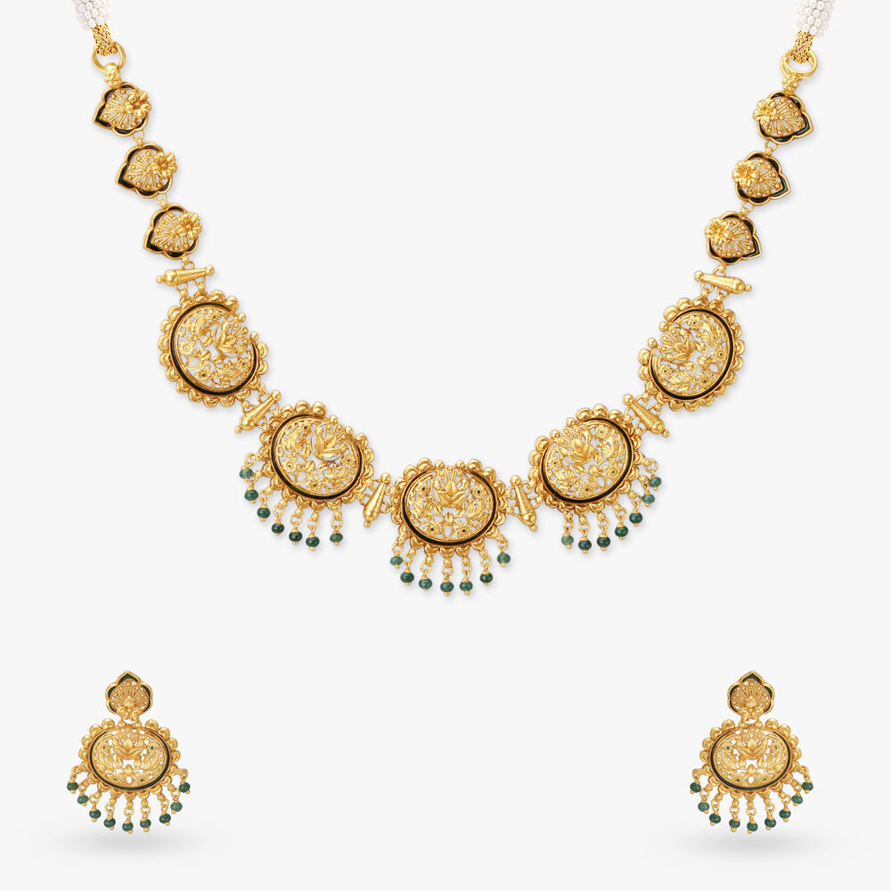 Nav raani Tanishq Online Store