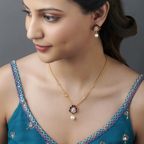 Lovely Lotus Necklace Set