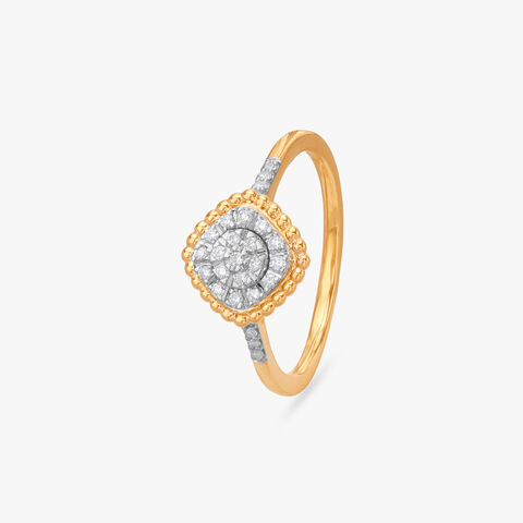 Refined Regal Diamond Finger Ring