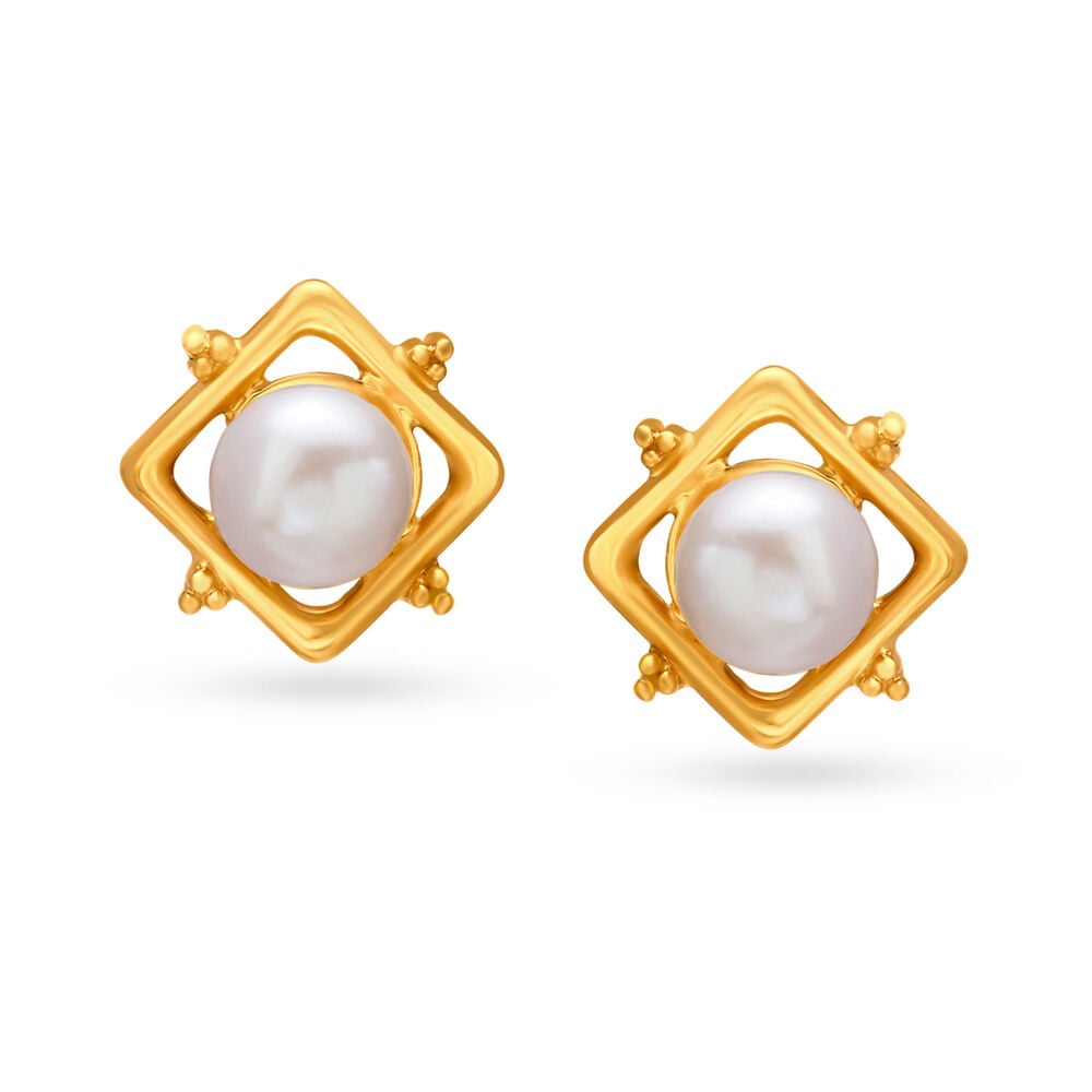 Tanishq 18 carat gold earrings deals
