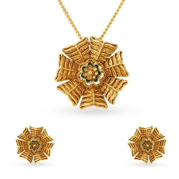 Elegant Floral Pendant and Earrings Set
