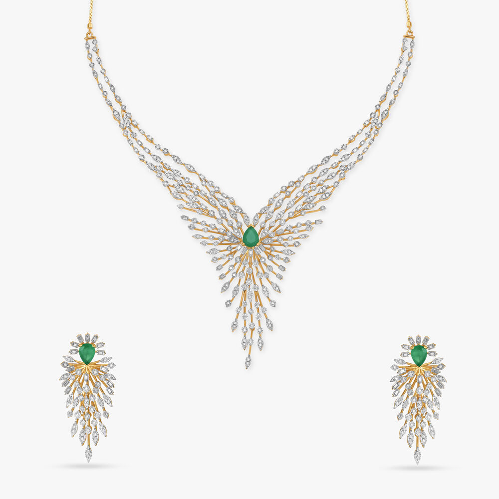 Diamond pendant set by tanishq shop
