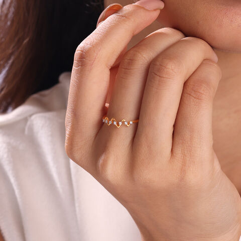 Sparkling Summit Gold & Diamond Finger Ring