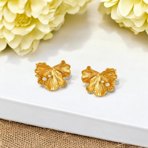 Shimmering Mist Diamond Stud Earrings