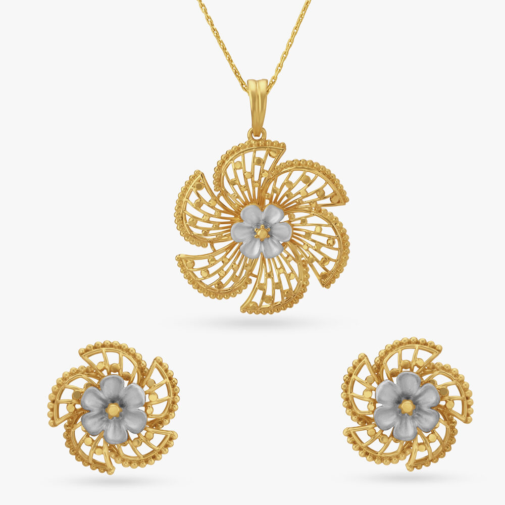 Tanishq pendant clearance earring set