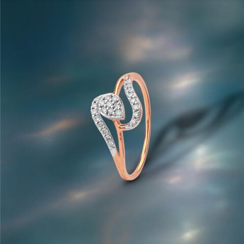 Curved Cluster Diamond Ring