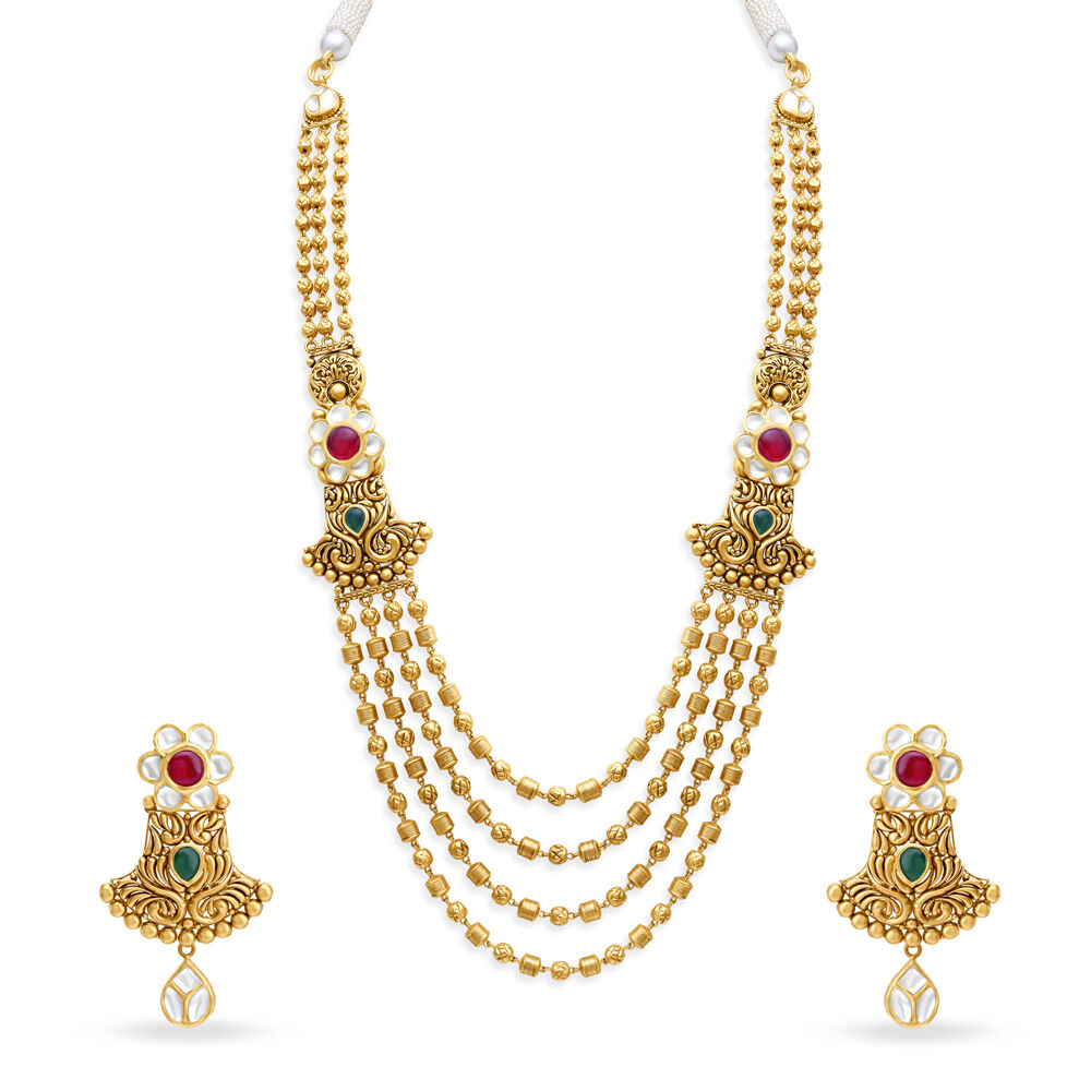 Mughal inspired bridal set from Gujarati and Rajasthani heritage. It  comprise… | Gold bridal jewellery sets, Flower jewelry designs, Gold  jewellery design necklaces