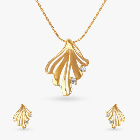 Flow Flare Gold Pendant and Earrings Set