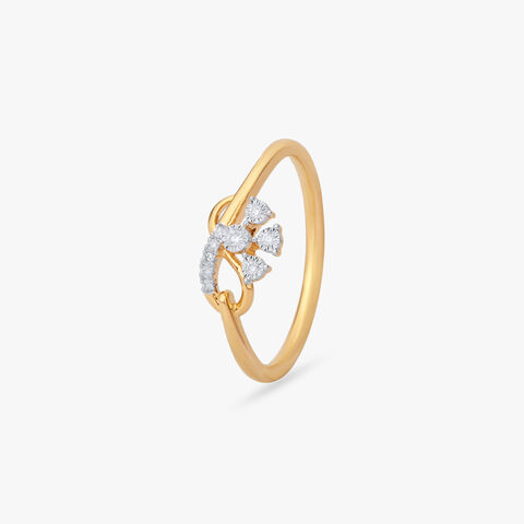 Leaf Crest Diamond Ring