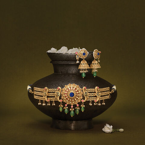 Mirroring Opulence Necklace Set with Chandak Flowers