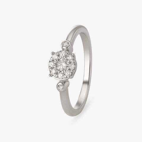Eminent Diamond Finger Ring