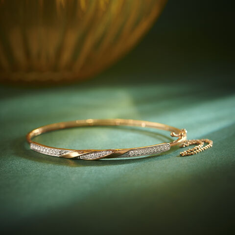 Chic Style Bangle
