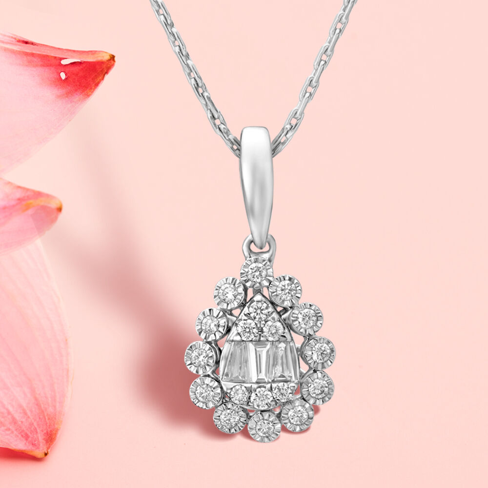 Stunning White Gold and Diamond Pendant