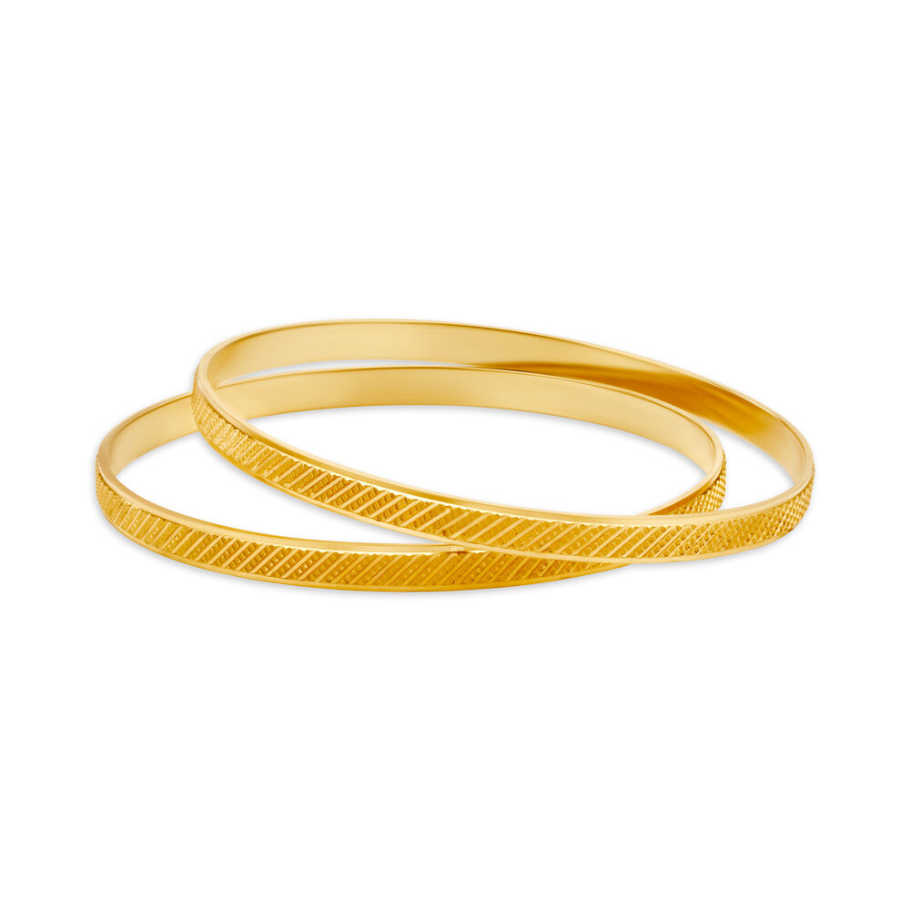 Classic gold bangle cheap