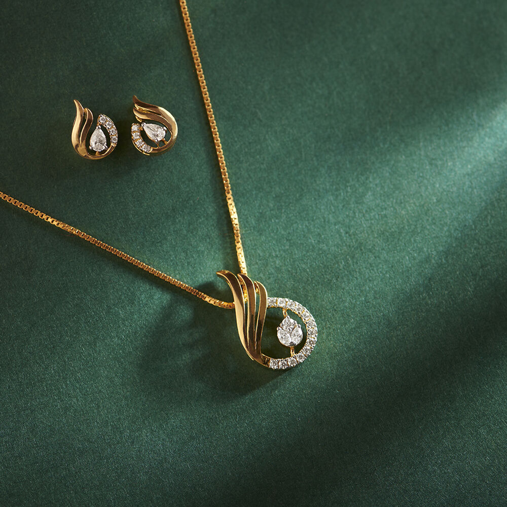 Diamond pendant with earrings price online