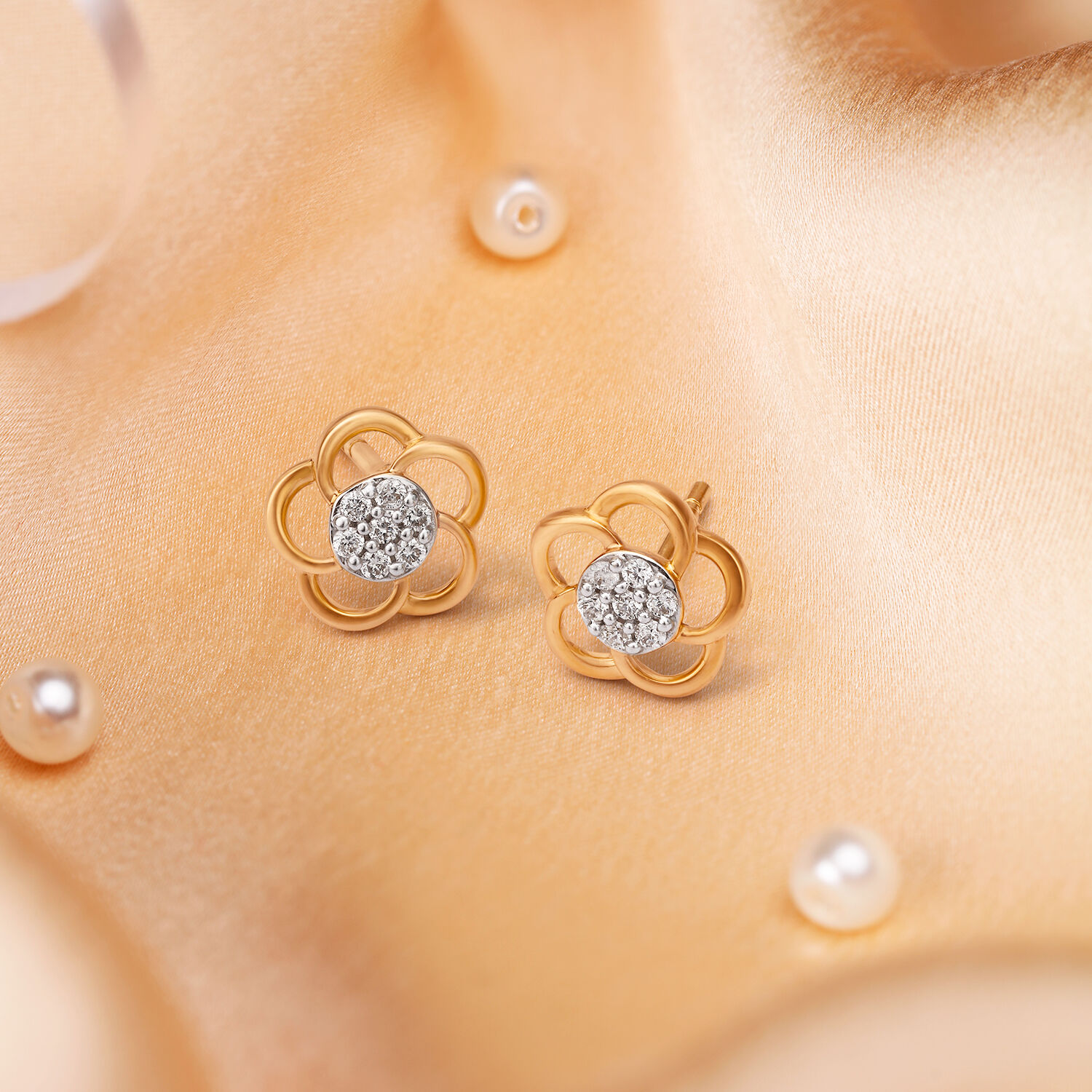 Diamond stud earrings tanishq hotsell