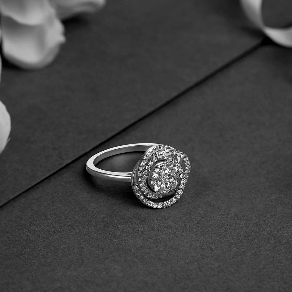 Transcendent 18 Karat White Gold And Diamond Finger Ring