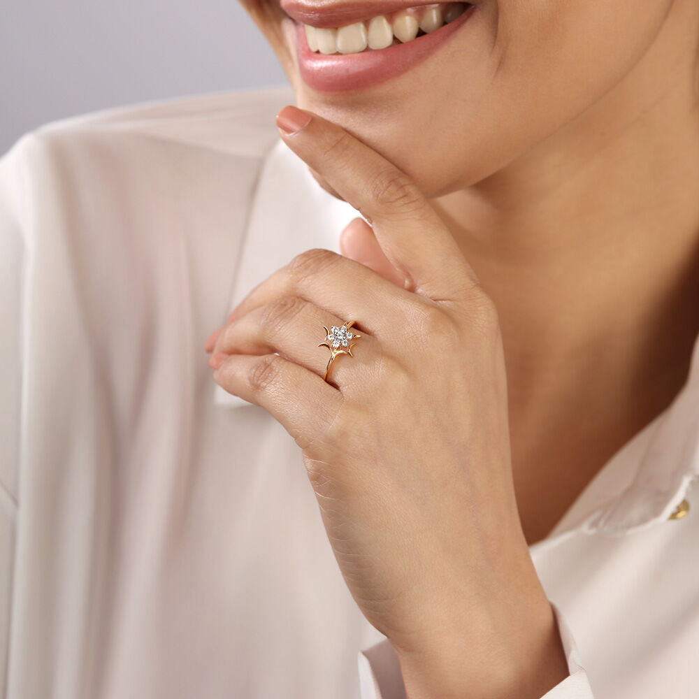 Supernova Shine 14KT Diamond Finger Ring