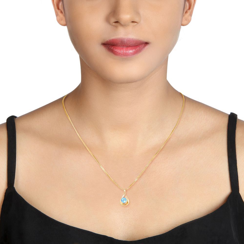 18 Karat Gold and Sapphire Pendant