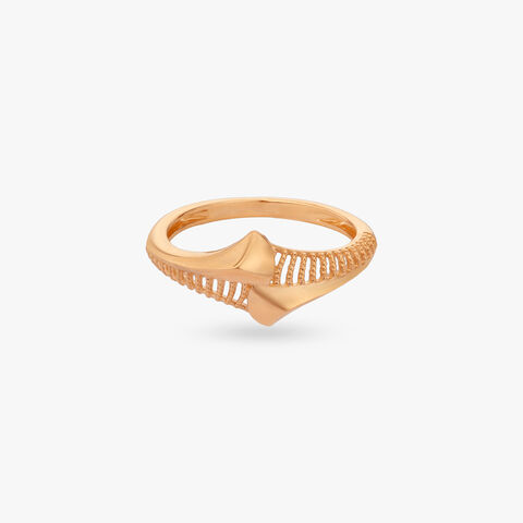 Radiant Ribbed Gold Ring alternate view 1