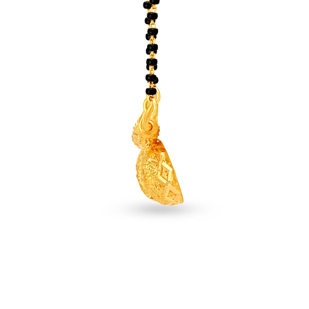Shimmering Gold Mangalsutra Pendant