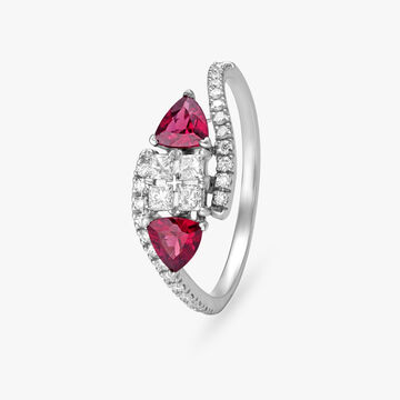 Scintillating Diamond and Garnet Ring