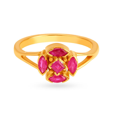 Luxurious 22 Karat Gold And Ruby Finger Ring