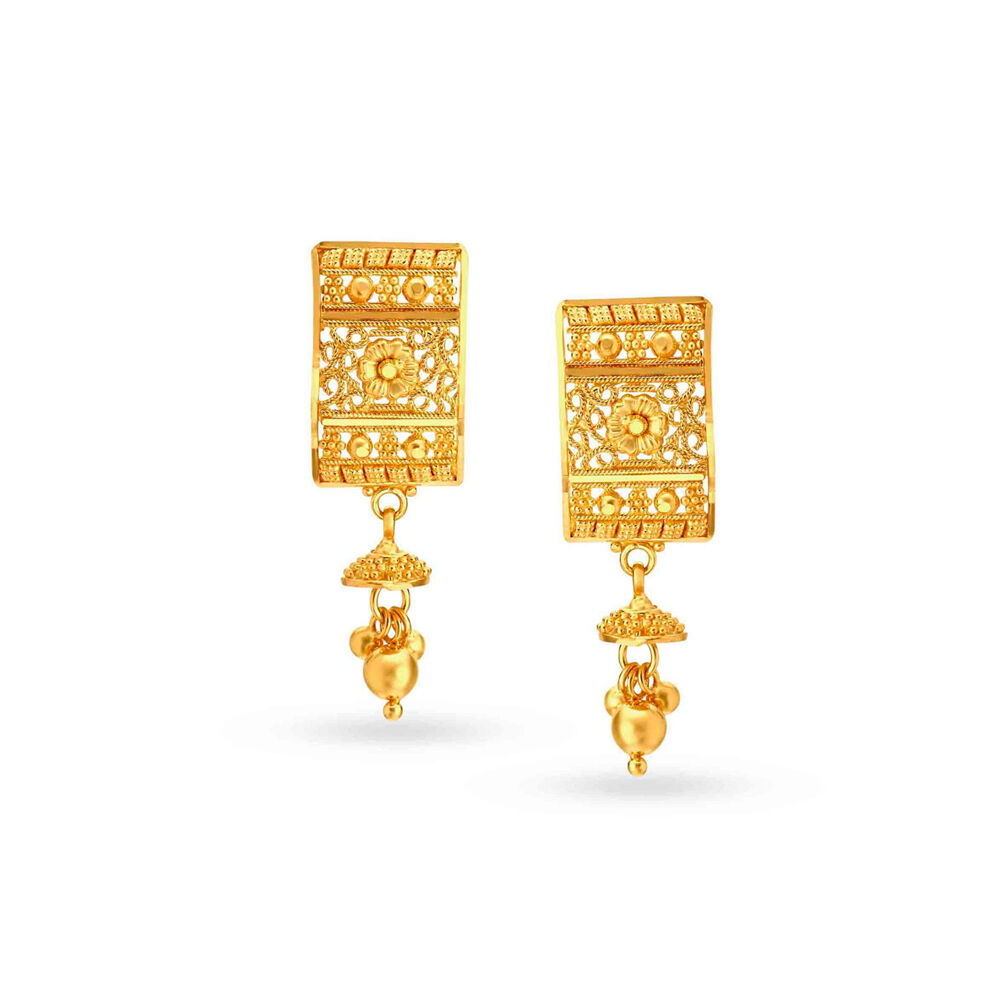 Glamorous 22 Karat Yellow Gold Blooming Stud Earrings