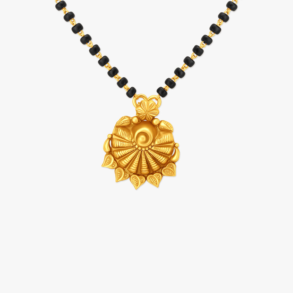 Gold mangalsutra pendant designs clearance with price in tanishq
