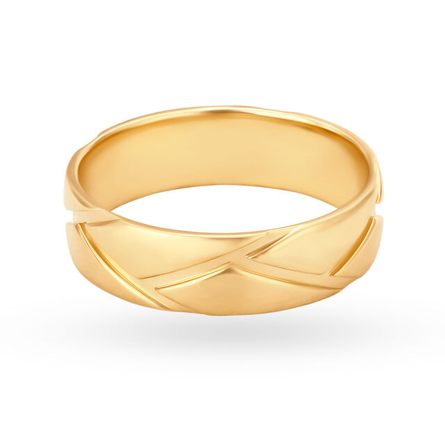 Modern 22 Karat Yellow Gold Criss Cross Pattern Finger Ring
