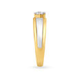 Contemporary 18 Karat Yellow Gold And Diamond Finger Ring,,hi-res image number null