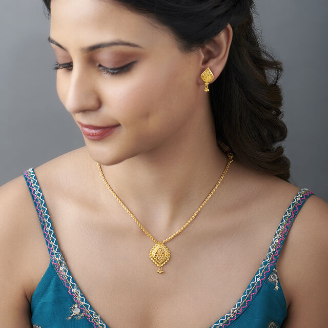 Resplendent Necklace Set,,hi-res image number null