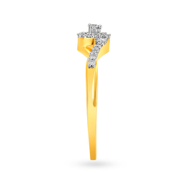 Attractive Gold and Diamond Ring,,hi-res image number null