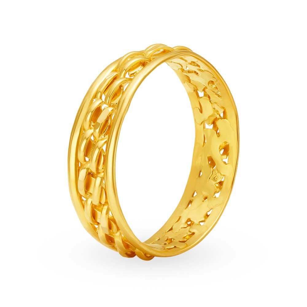 Modern 22 Karat Yellow Gold Finger Ring