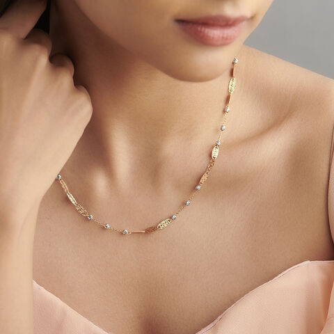 Dazzling Alluring Gold Chain