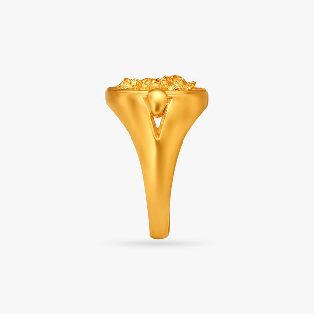 Magnficent Lakshmi Ring,,hi-res image number null