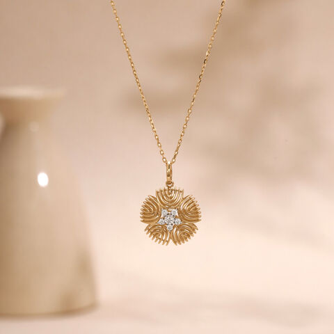 Sculpted Aura Diamond Pendant