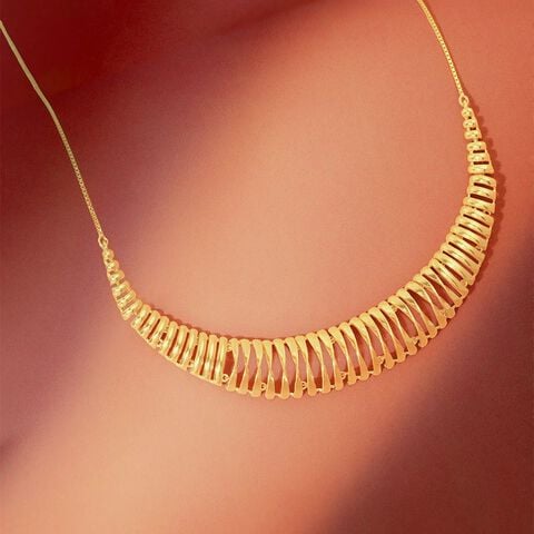 Sleek Radiant Gold Necklace